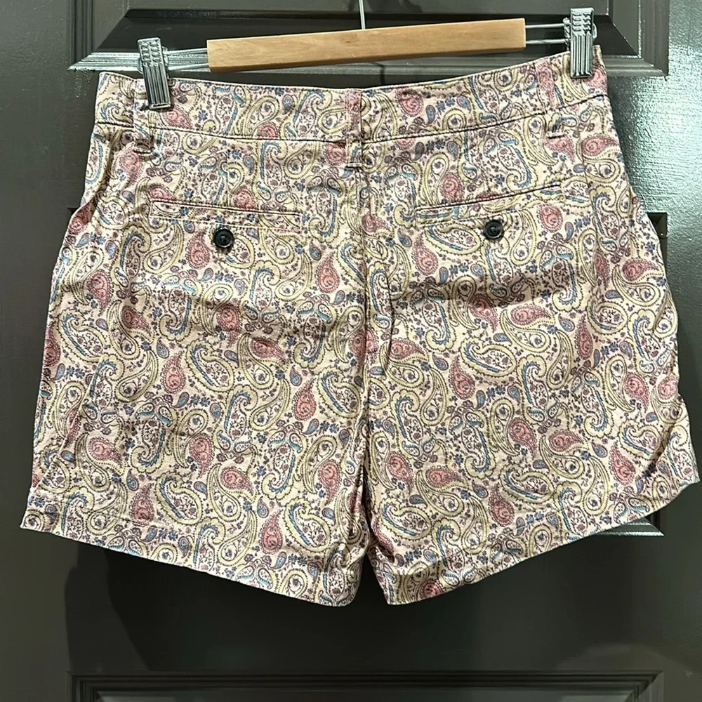 Magnolia Grace linen shorts size 4 - Picture 2 of 3